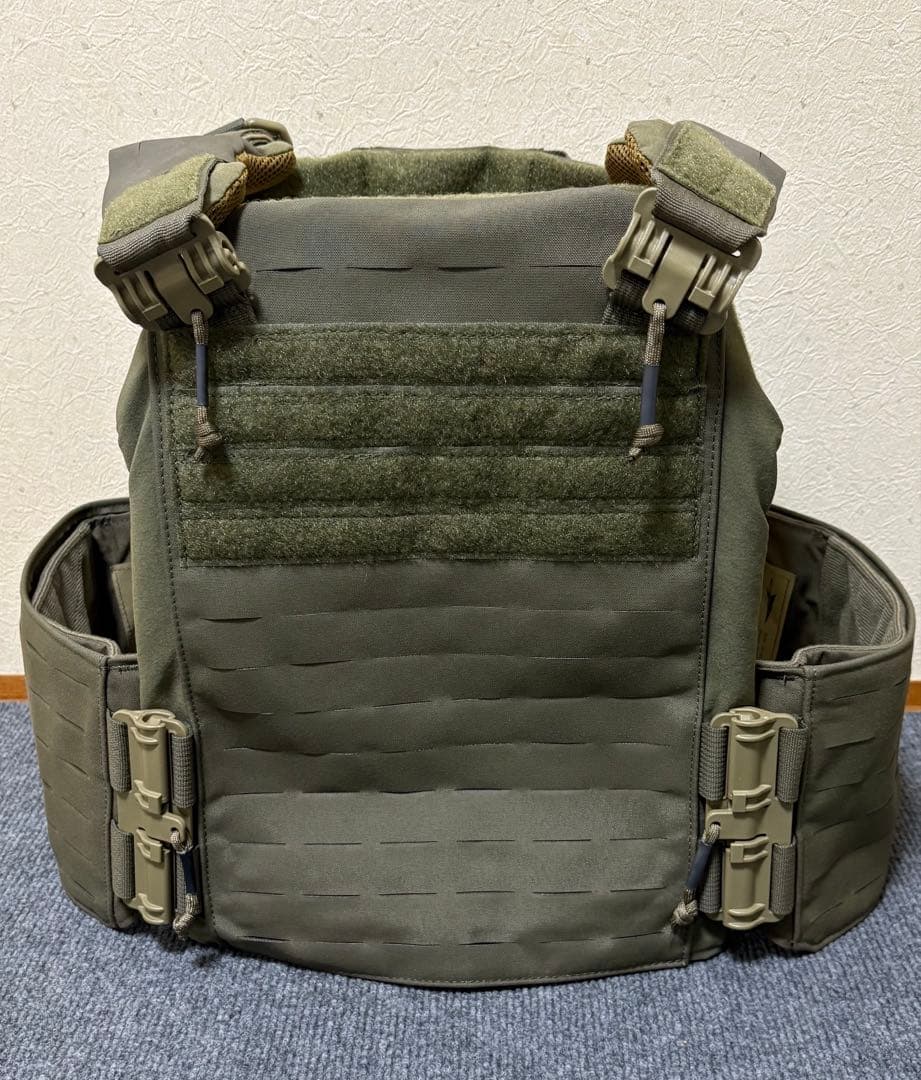 FIRST SPEAR プレートキャリア Strandhogg v2 6/12