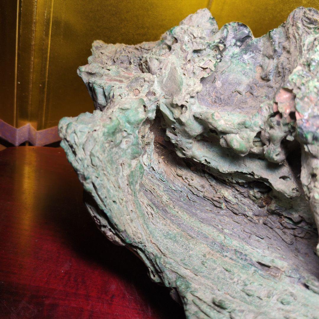 緑色の謎石 大サイズ 約4.0kg 鑑賞石 マラカイト？