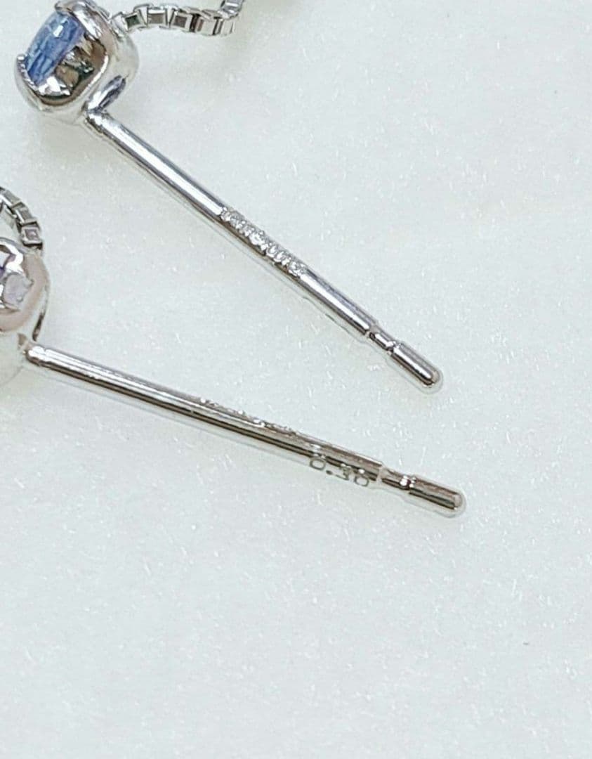 未使用品 k18WG 天然タンザナイト ピアス