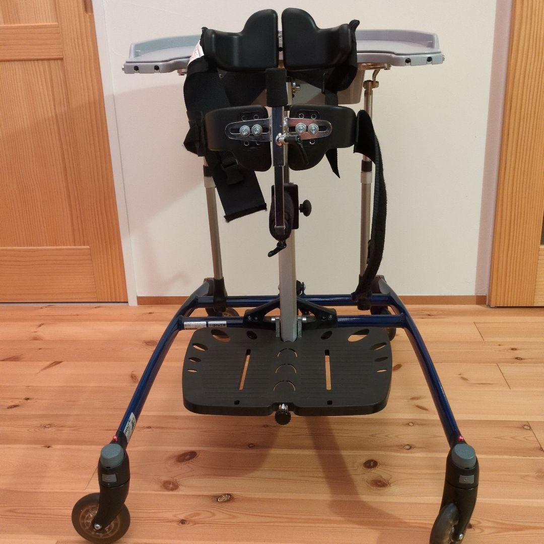 mika honda　子供用立位台　Toucan　トゥーキャン