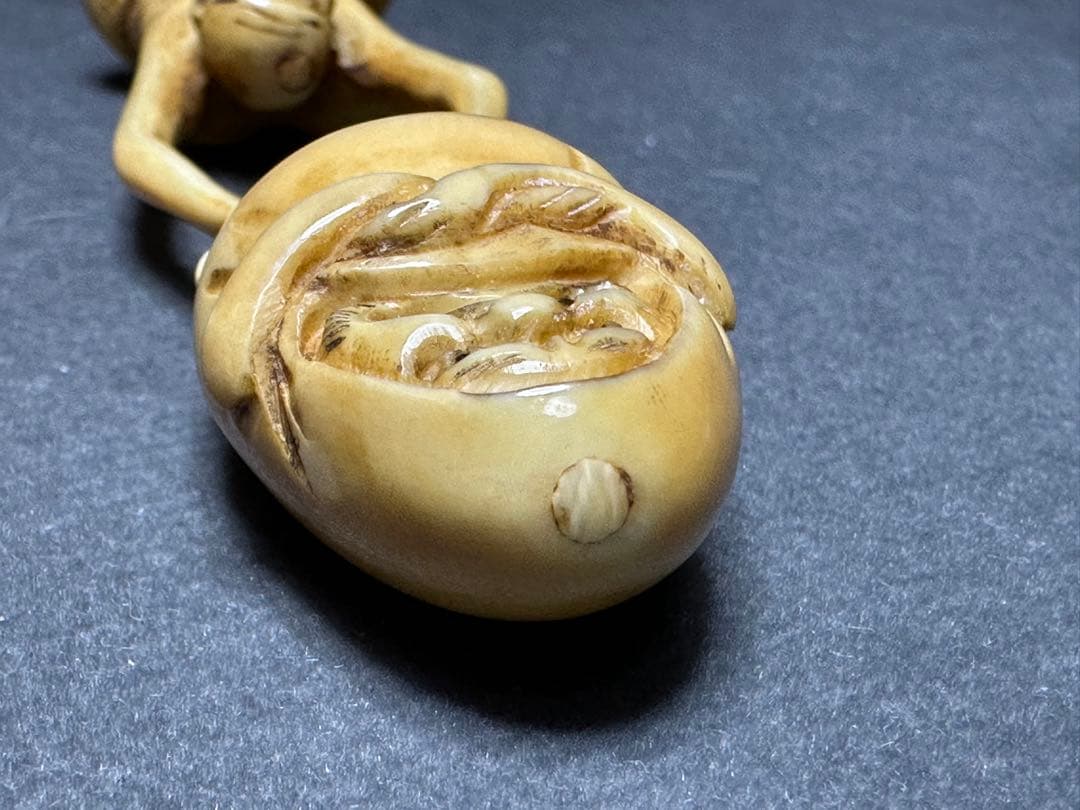 極上　根付　手長足長 天然素材　アンティーク　和彫　置物　骨董　飾り物古美術品