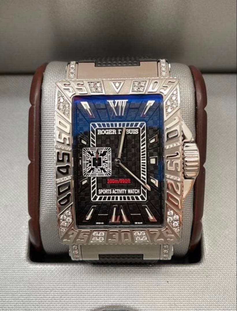 ROGERDUBUIS ロジェデュブイシーモア　スモールセコンド