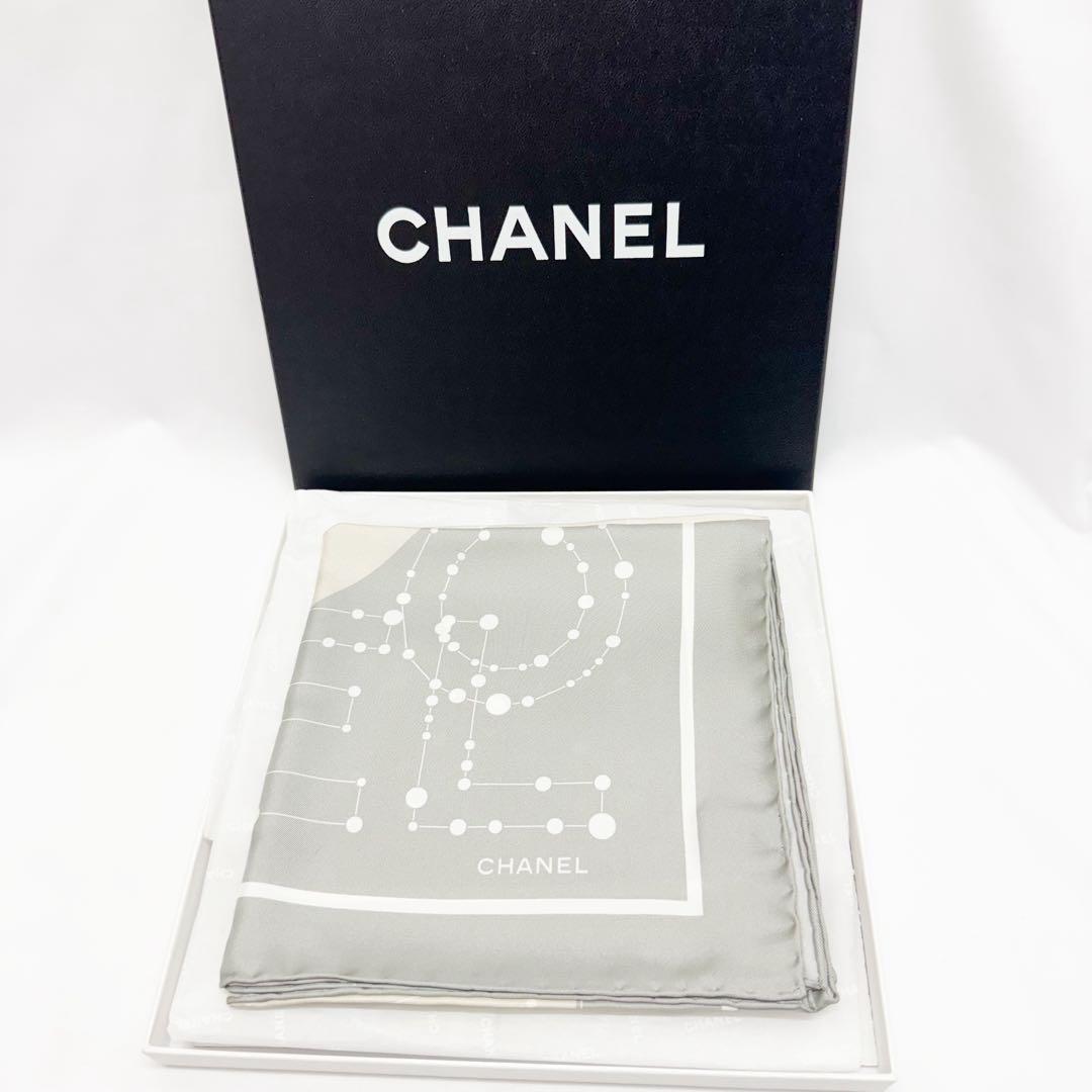 未使用 CHANEL シャネル 大判 カメリア ココマーク スカーフ グレー星座