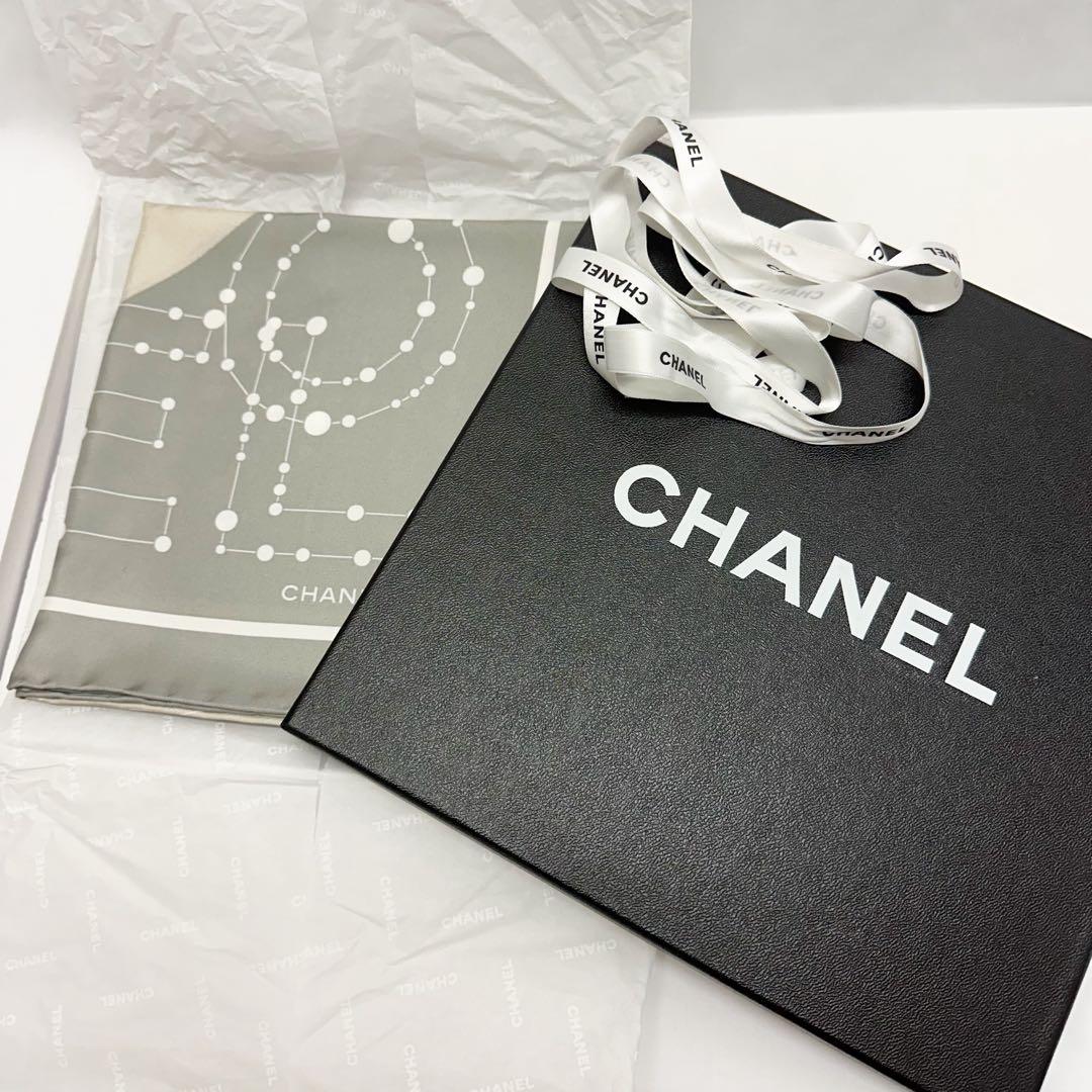 未使用 CHANEL シャネル 大判 カメリア ココマーク スカーフ グレー星座