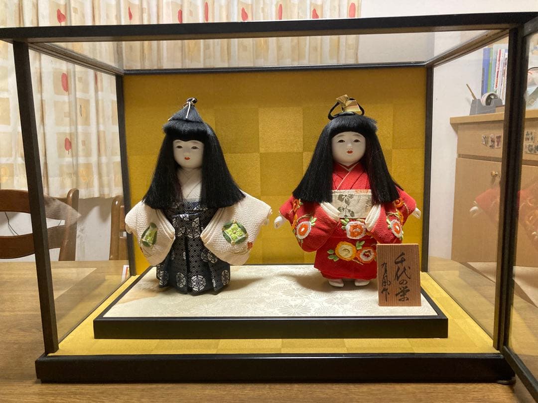 老舗人形専門店　千代の業　雛人形 ガラスケース付き