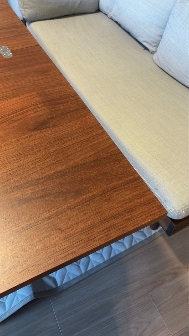 Calligarisコヌビアマスコッティ伸長・昇降式テーブル