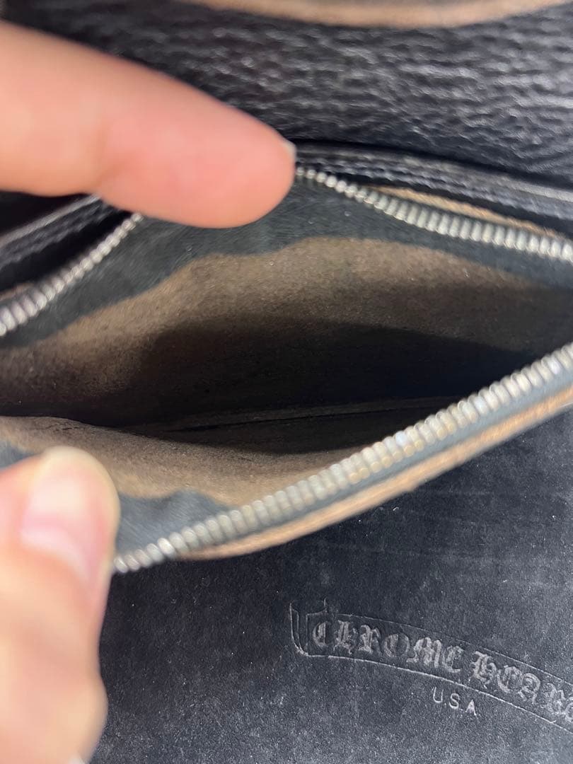 CHROME HEARTS レザーコードストラップ付 クロスボール財布