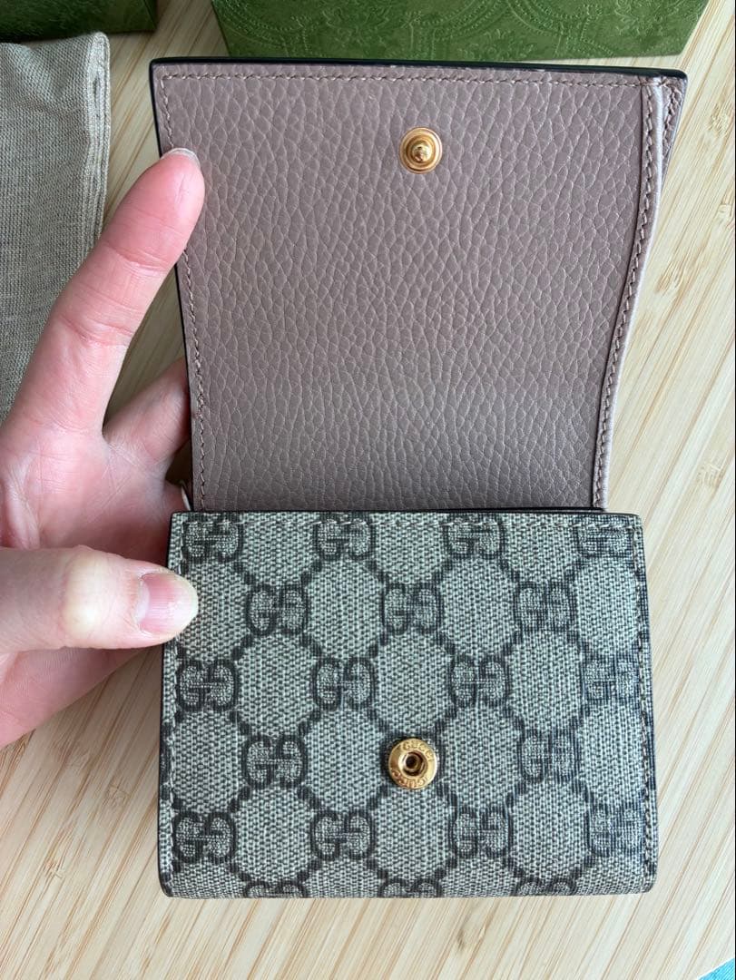 GUCCI 二つ折り財布 ピンクベージュ　GG マーモント　美品