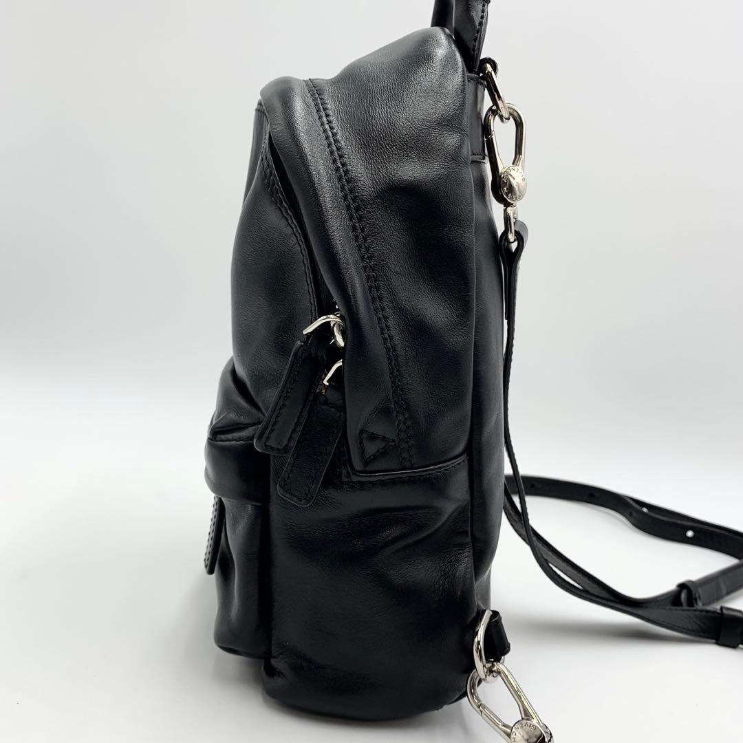 美品 GIVENCHY レディース スター ミニリュック オールレザー ブラック