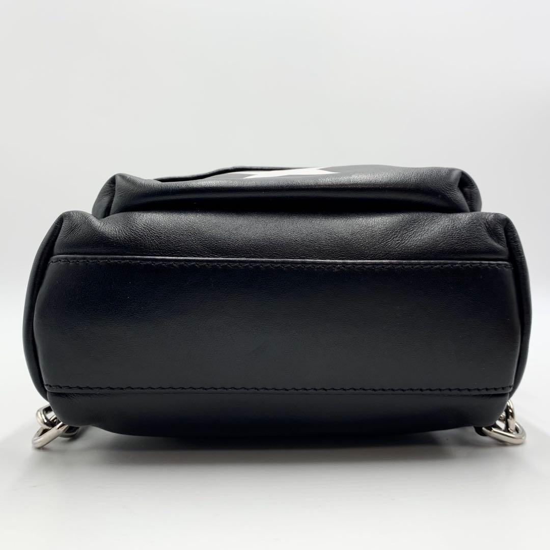 美品 GIVENCHY レディース スター ミニリュック オールレザー ブラック