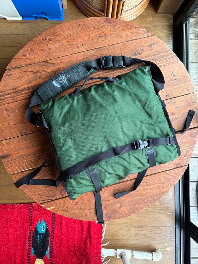 thenorthfaceメッセンジャーバック　アウトドア　y2k ノースフェイス