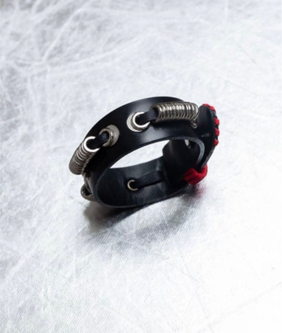 アクセサリー TOGA VIRILIS l leather bangle