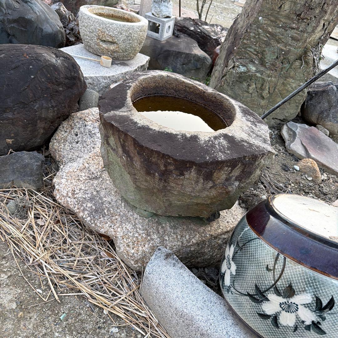 石製 水鉢 丸型