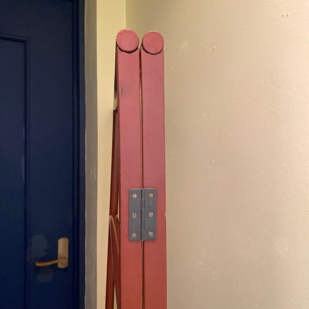 朱色の木製衣桁　高さ152 幅154 （たのメル便8600円送料込み）