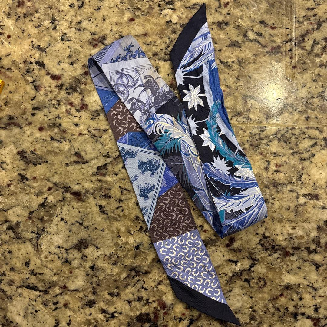 エルメス ツイリー　ブルー　シルク