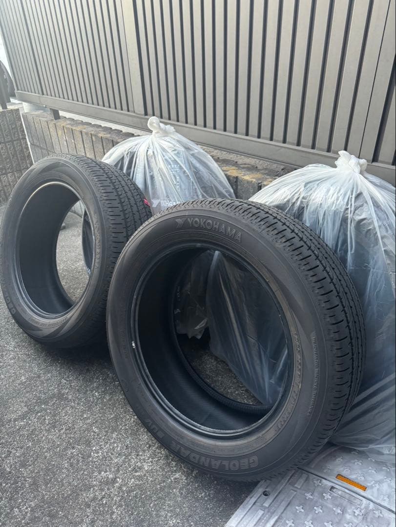 デリカD5 純正タイヤGEOLANDAR 225/55R18 4本セット