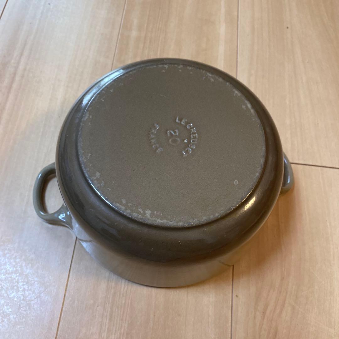 ルクルーゼ　LE CREUSET ココットロンド　20 リネン