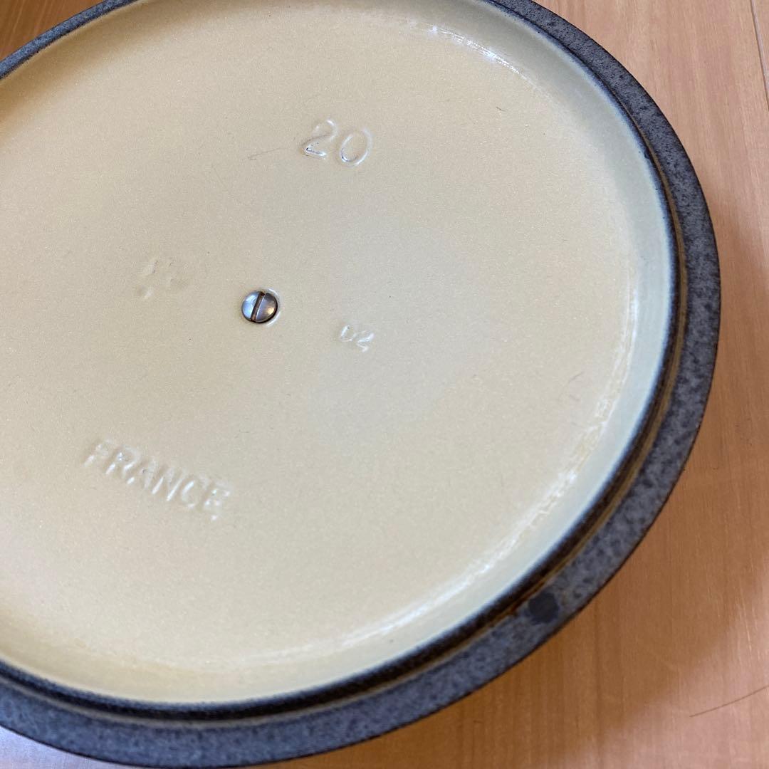 ルクルーゼ　LE CREUSET ココットロンド　20 リネン