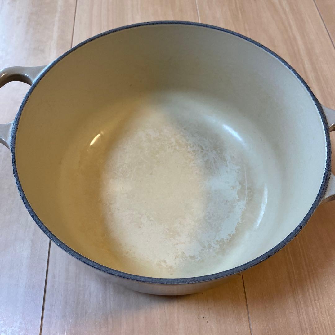 ルクルーゼ　LE CREUSET ココットロンド　20 リネン