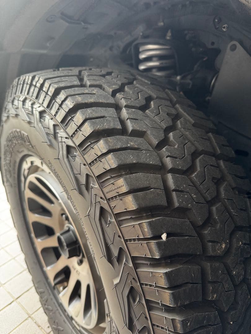 デルタフォース オーバル 17インチとGEOLANDAR X-ATの4本セット