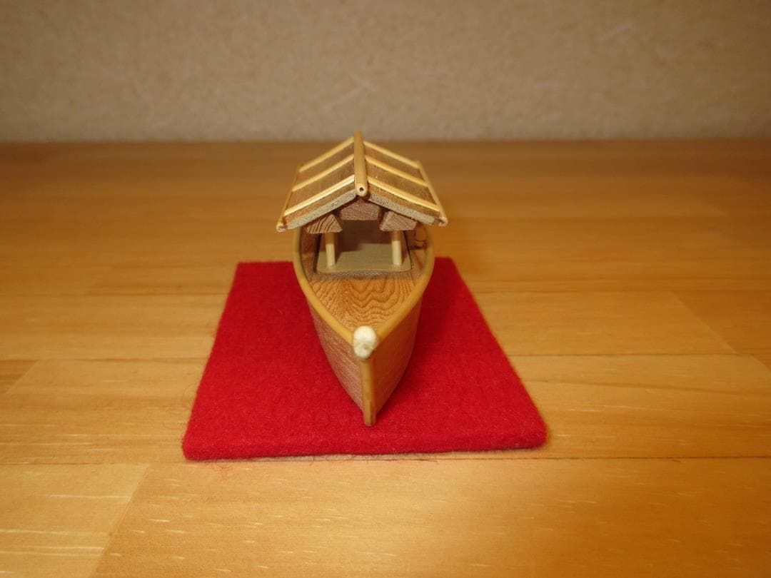 送料込【逢絢亭】茶道具 香合 屋形船香合 屋久杉材 谷村弥三郎 共箱入り