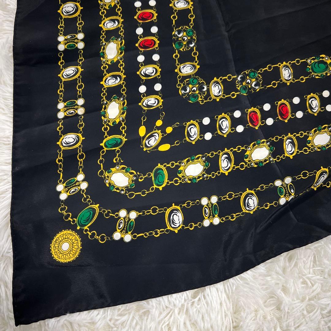 フランス製　CHANEL シャネル　宝石柄　大判スカーフ
