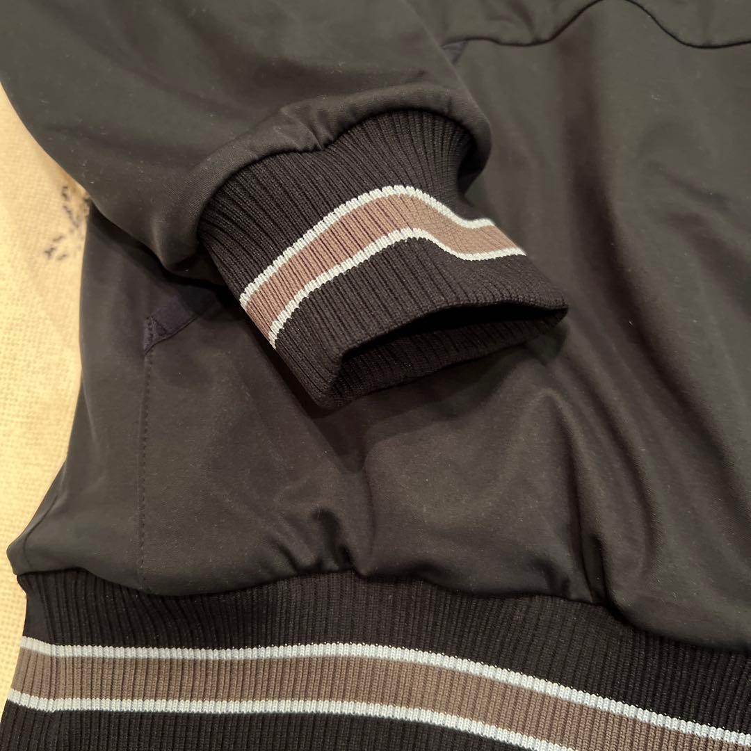 Minding wear 防風ストレッチ　リバーシブル　Vネックブルゾン