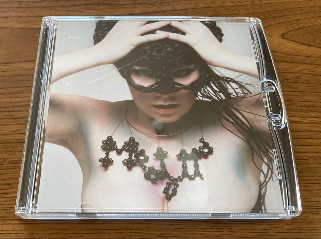 アルファクリムゾンカズ