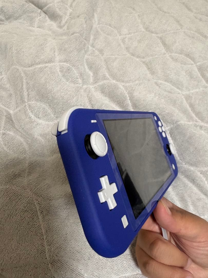 ニンテンドー　Switchライト　ブルー