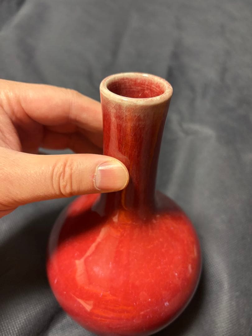 中国古美術品　清の時代　紅釉　天球瓶　花瓶　高さ約18cm