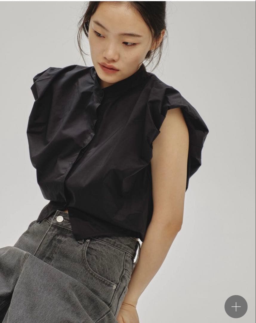 トゥデイフル　Puffshoulder Compact Shirts