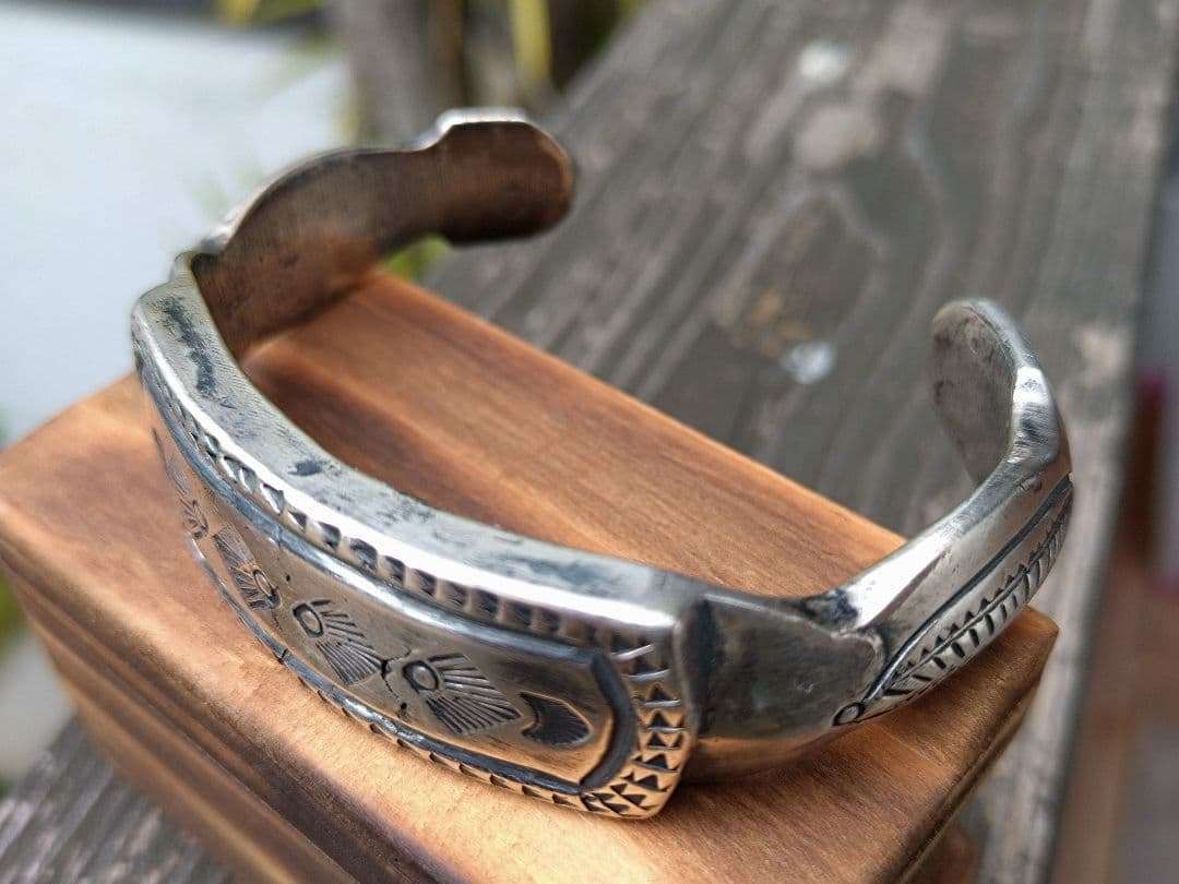 インディアンジュエリー、coinシルバーバングル、シルバーバングル