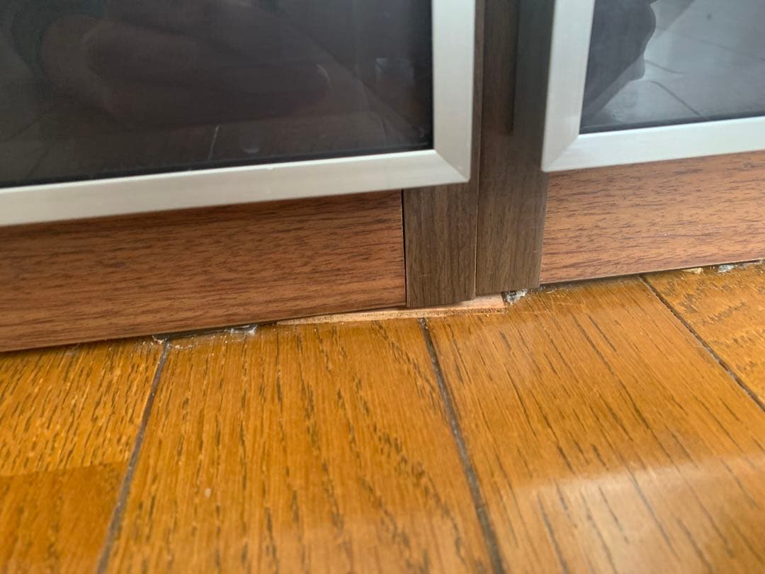 ブラウン木製スリム収納キャビネット　美品