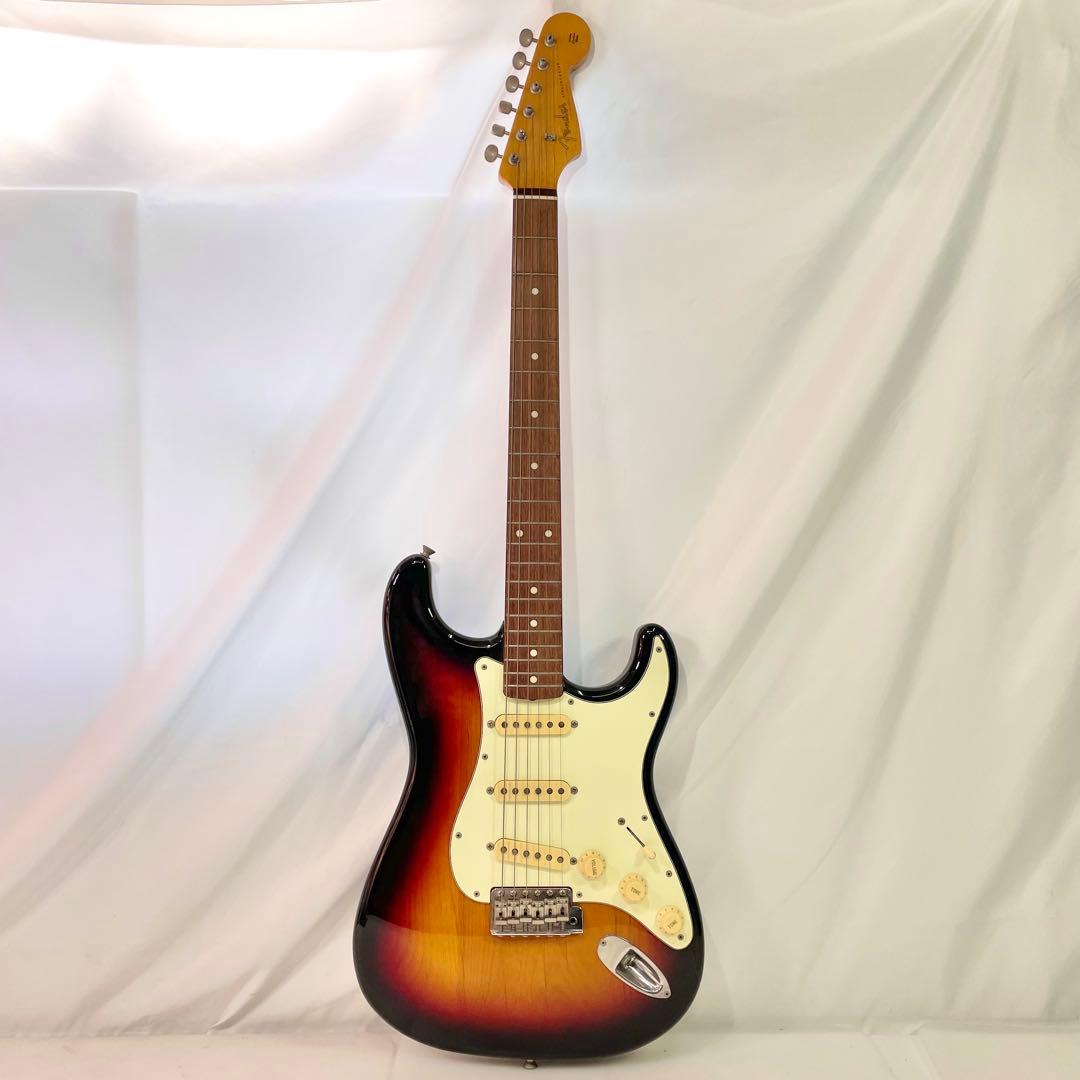 ◎ Fender Japan ストラトキャスター Qシリアル
