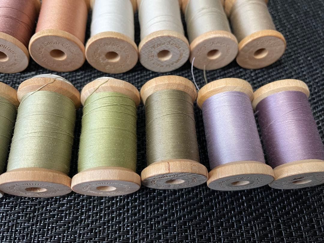 こうの早苗 カルトナージュBox　使用中の糸27個のセット