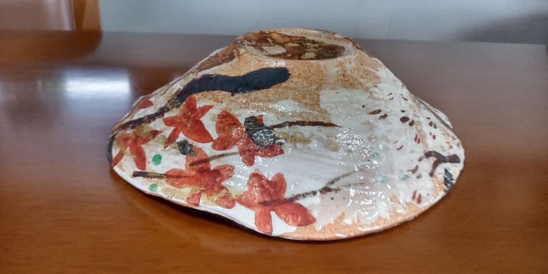 なる 桜と紅葉の大鉢