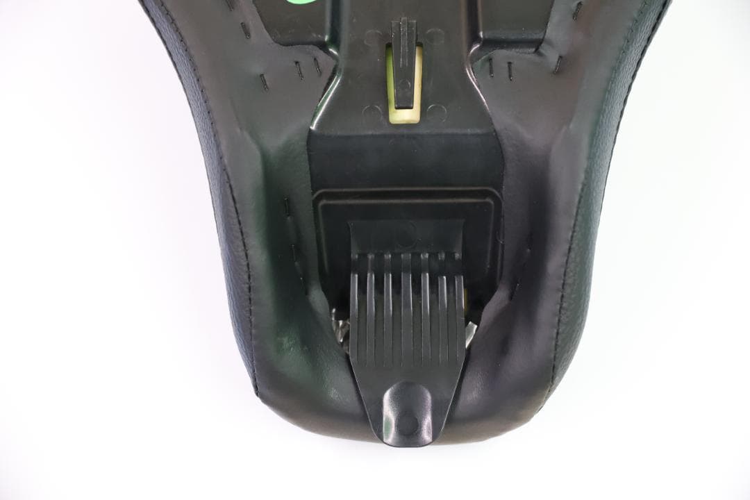 ハーレー純正　スーパーリーチシート　スポーツスター用