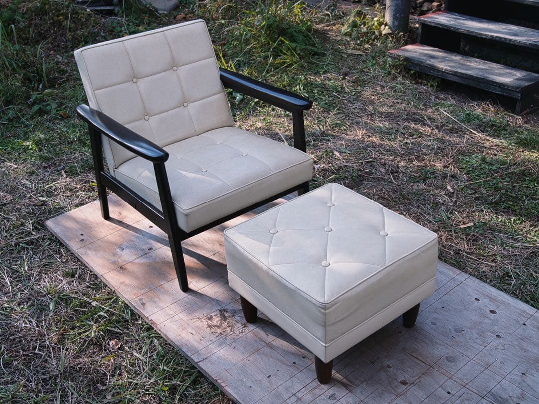 カリモク60 Kチェア　1シーター　アイボリー　ホワイト　オットマン