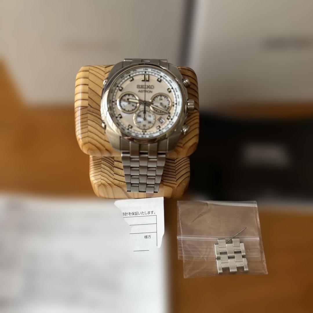 SEIKO Astron クロノグラフ 時計