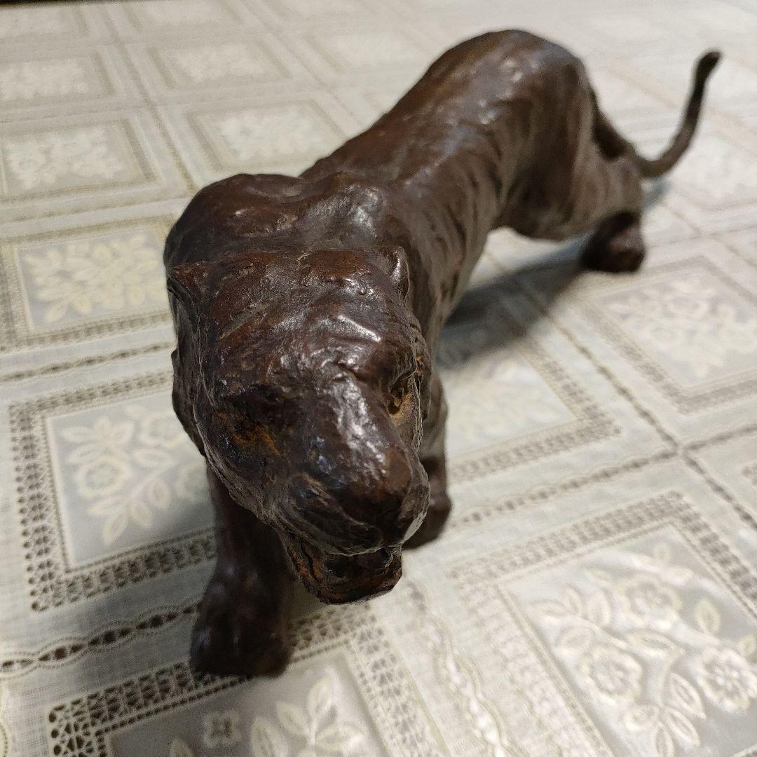 ブロンズ製『虎』作家刻印入