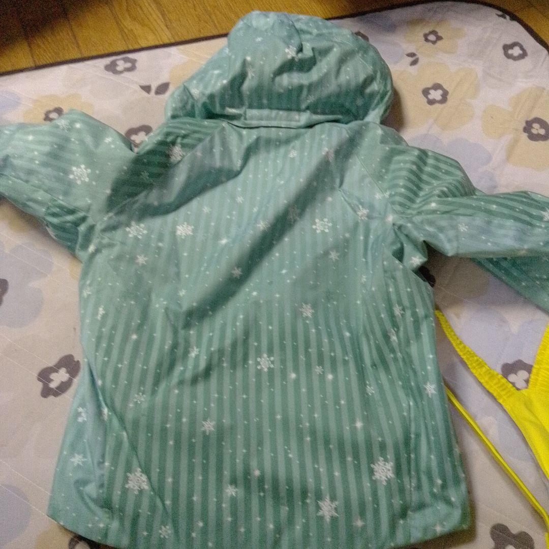 子ども用 スキーウェア ジャケットとパンツ