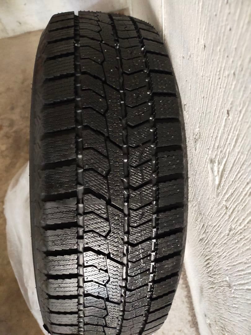 2024年製TOYO TIRES スタッドレス4本セット