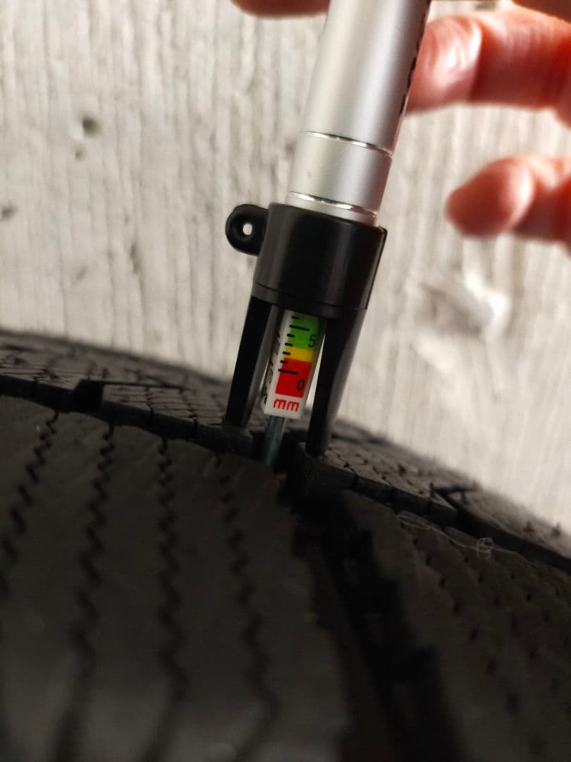 2024年製TOYO TIRES スタッドレス4本セット