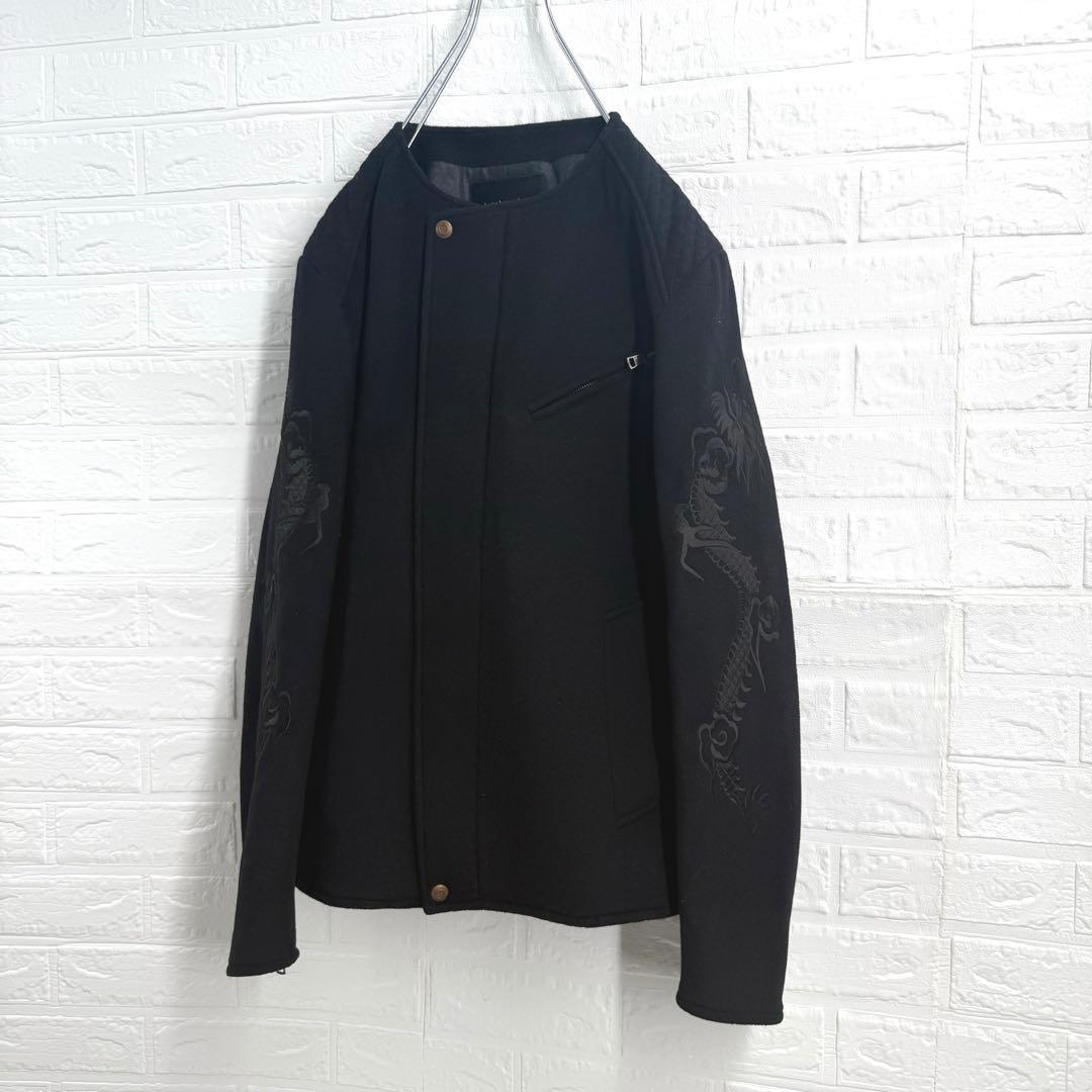 【激レア】ウノピュウノウグァーレトレ アーム刺繍ロゴ ノーカラー ブルゾン