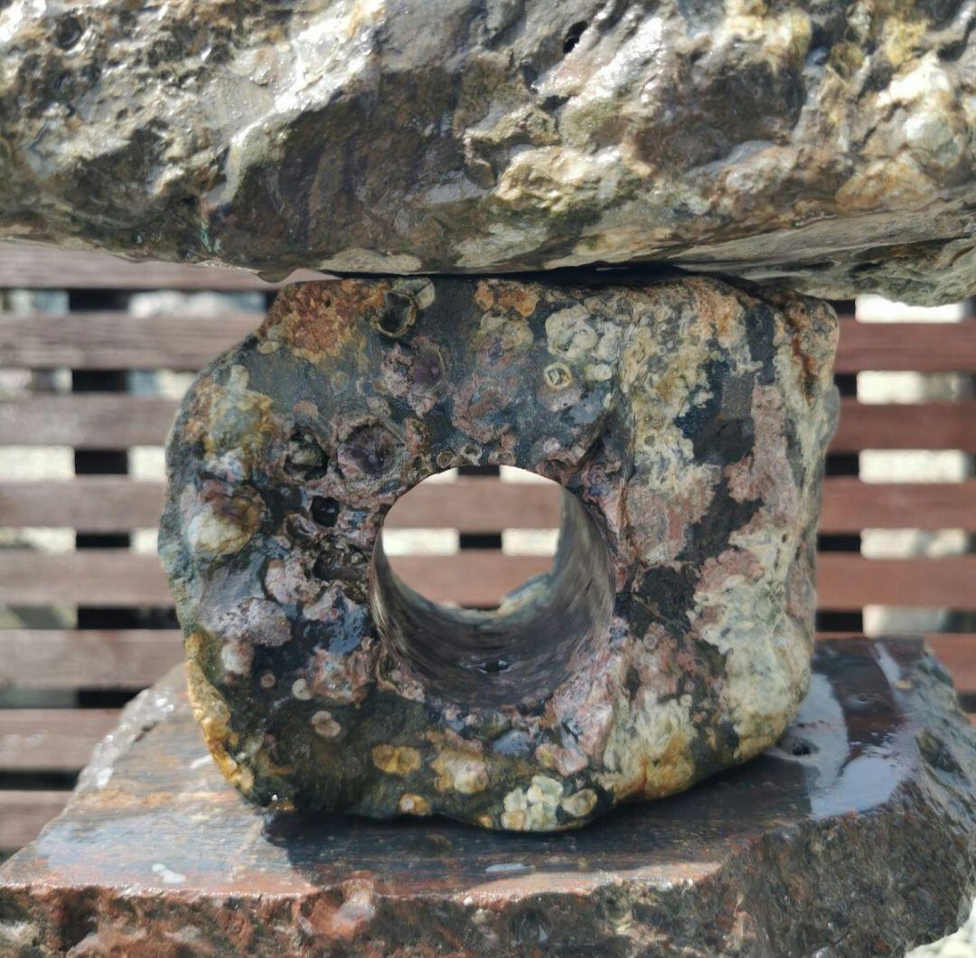 新潟産　梅花石　灯籠　庭石　石　鑑賞石 庭　坪庭　ガーデニング