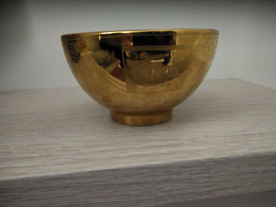 すき家の金のどんぶり