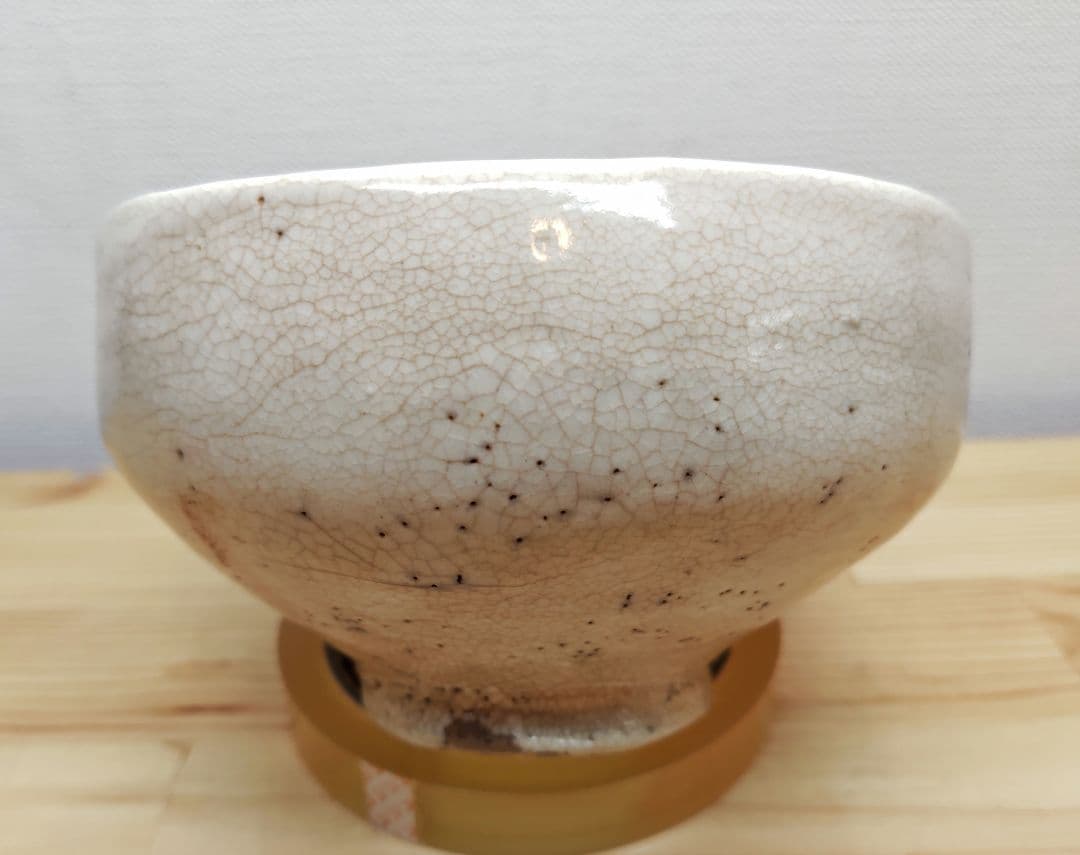 送料込【逢絢亭】茶道具 茶碗 萬古焼 雨漏手茶碗 裏千家書付 佐久間芳丘 共箱