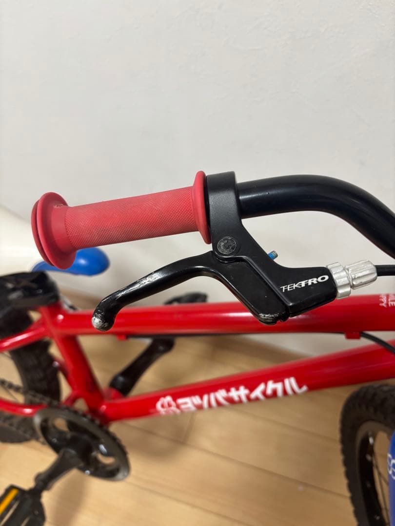 ヨツバサイクル　20インチ ヒーローレッド