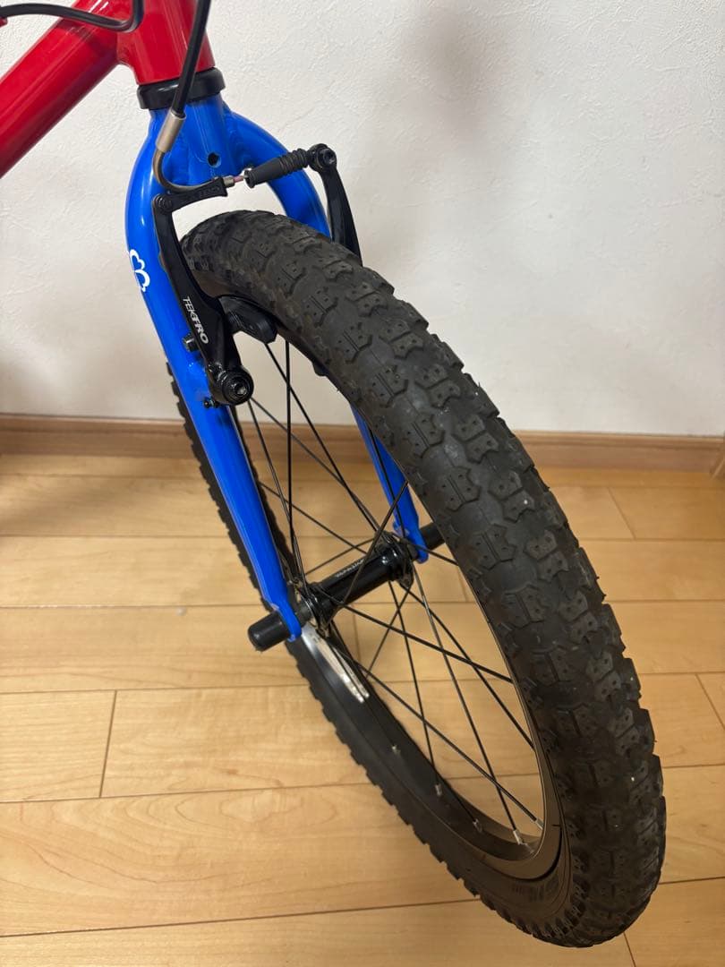 ヨツバサイクル　20インチ ヒーローレッド