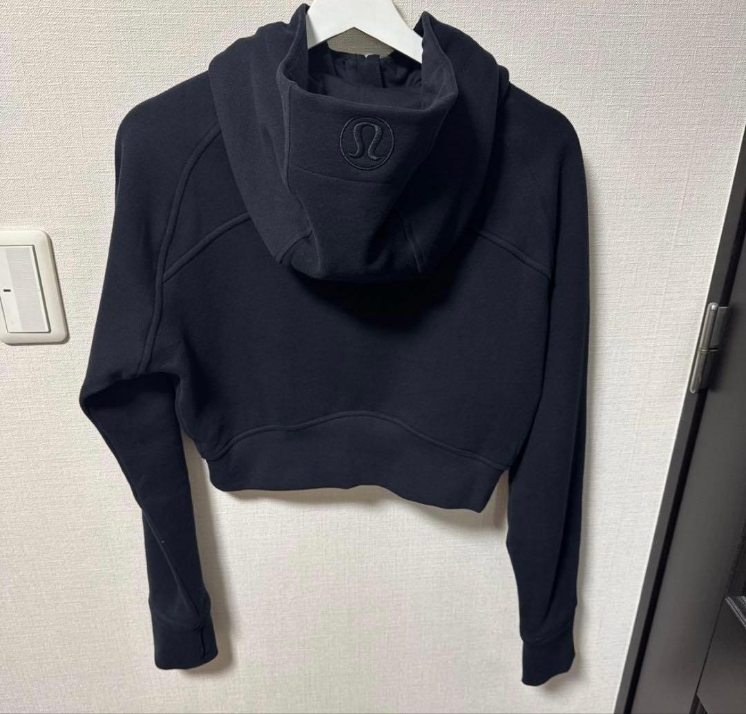 lululemon 黒 フード付き クロップドパーカー M